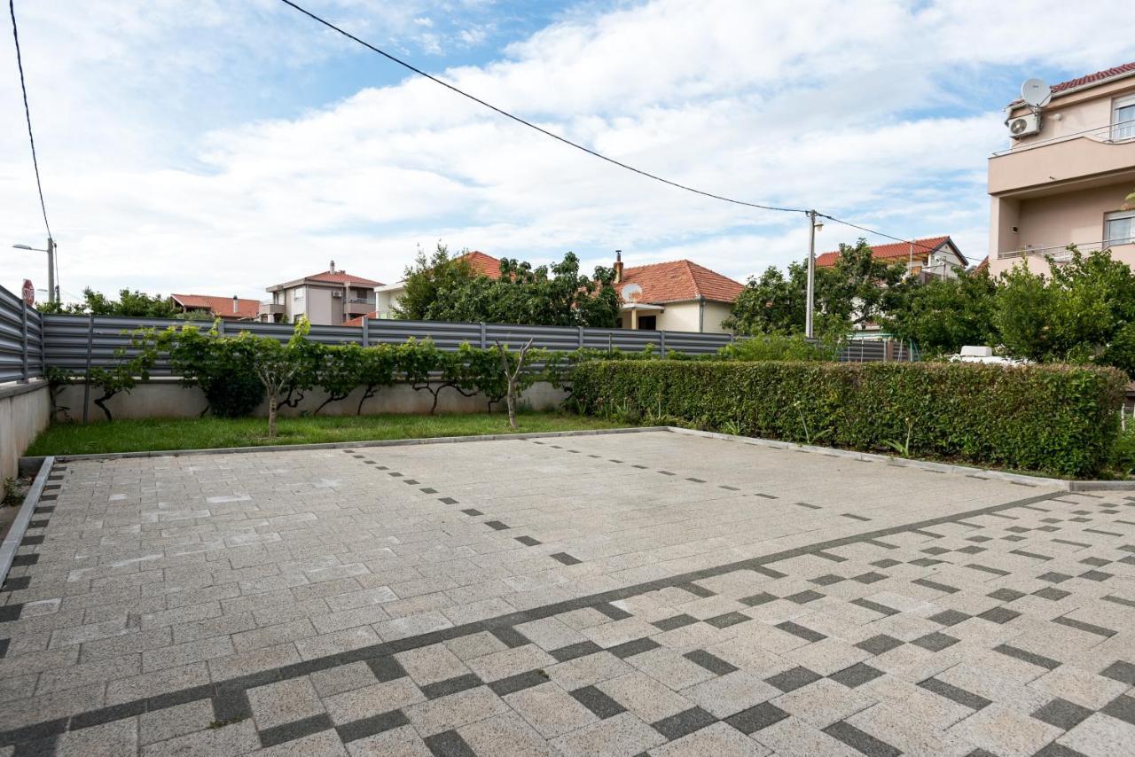 Apartmani Stadion Ζαντάρ Εξωτερικό φωτογραφία